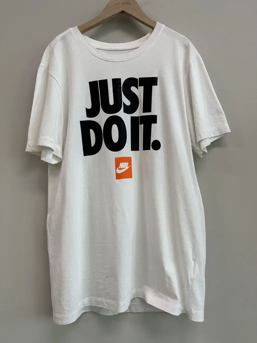 Nike Just Do It Short Sleeve T-Shirt