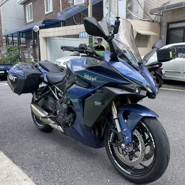 23년식 스즈끼 gsxs1000gt 판매합니다