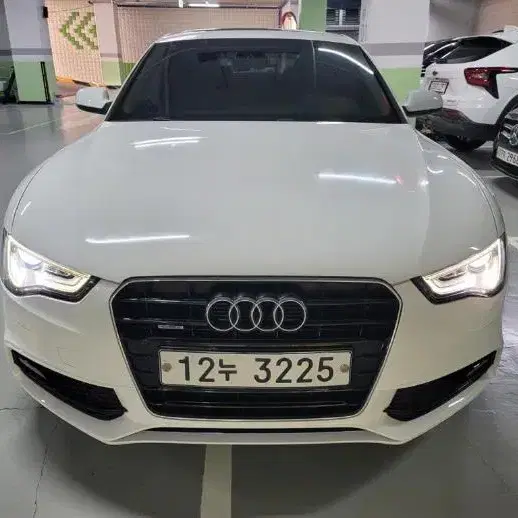 @14년식 아우디 A5 35 TDI 콰트로 스포트백 다