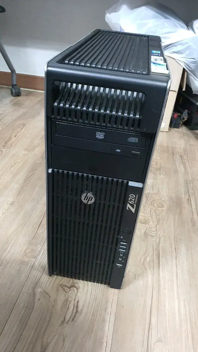 HP Z620 워크스테이션팝니다.