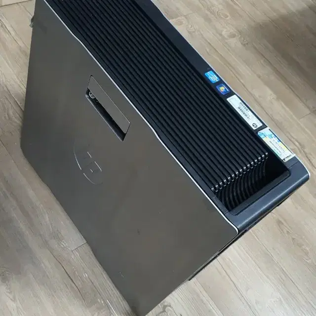 HP Z620 워크스테이션팝니다.