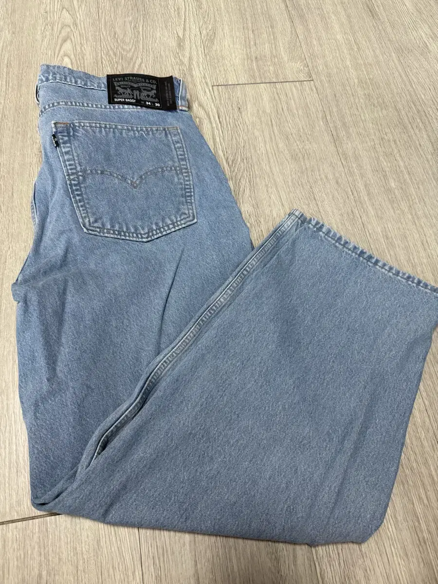 Levi's Supercharged Jin 34/32