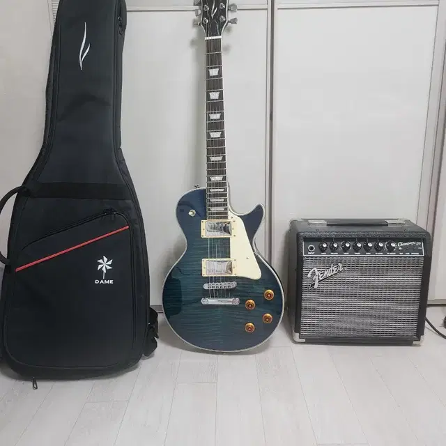 데임 mimd 300일렉기타 판매+앰프 Fender champion 20