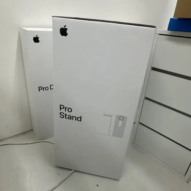 Apple Pro Display XDR - 나노텍스처 + 프로스탠드 포함