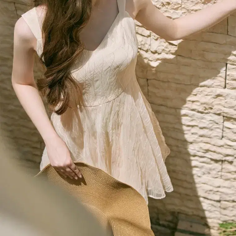 그레이스유) Ariel Spangle Jumpsuit (Cream)