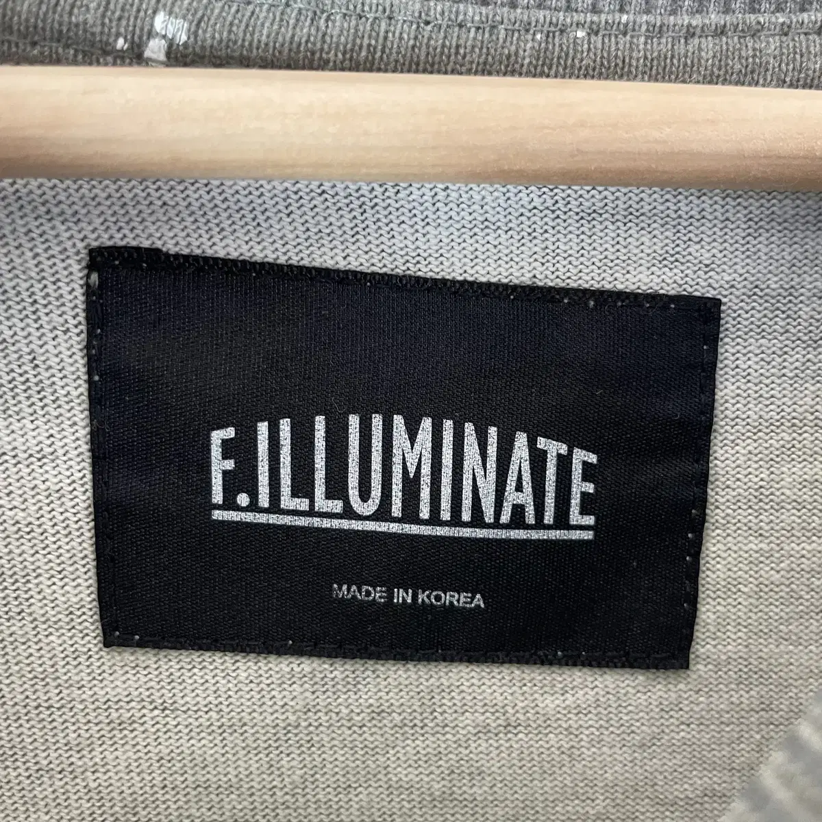 F.ILLUMINATE 카키 도트 반팔 티셔츠