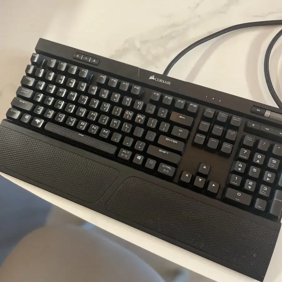 커세어 k70 mk2 청축 상태좋음