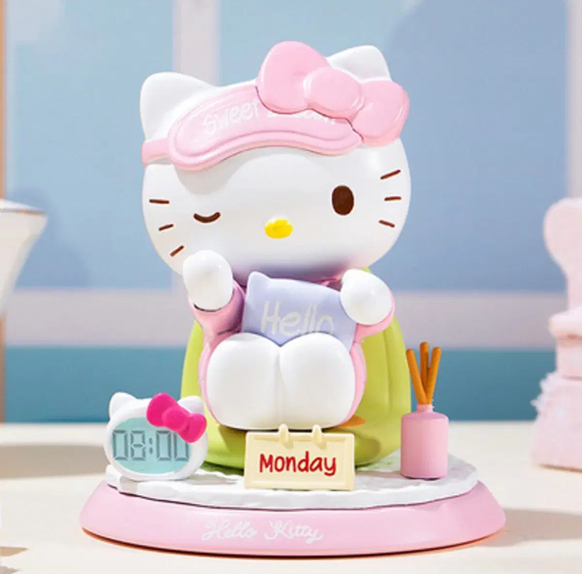 Sanrio Hello Kitty Monday Lovely Week Series Figures