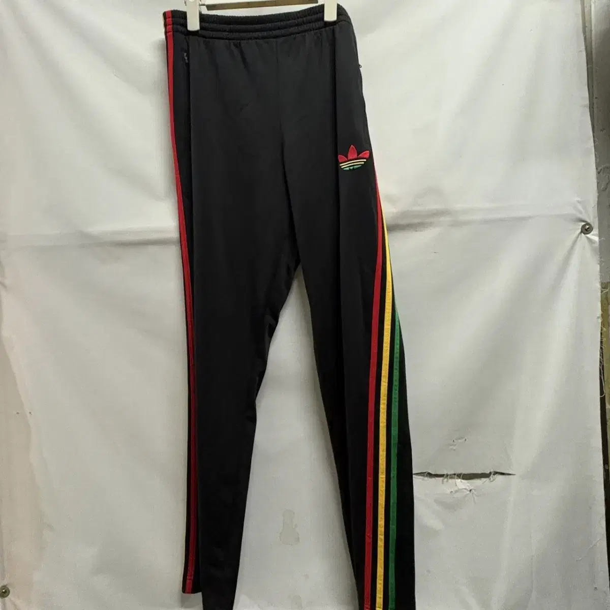 (100) Adidas Firebird Lay-Bow Pants