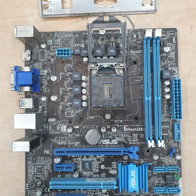 ASUS P8H77-M LE 메인보드