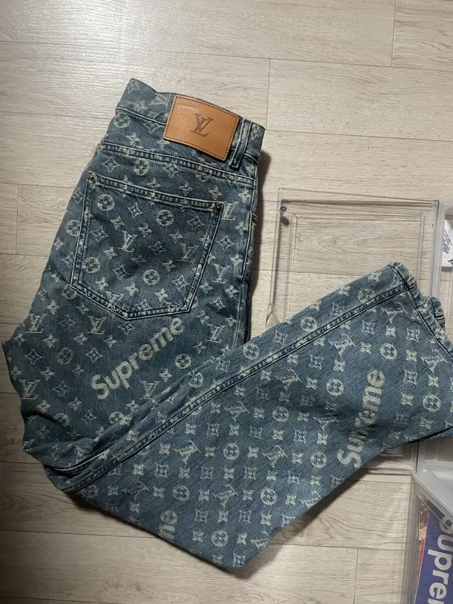 Supreme Louis Vuitton Denim Trousers size 32