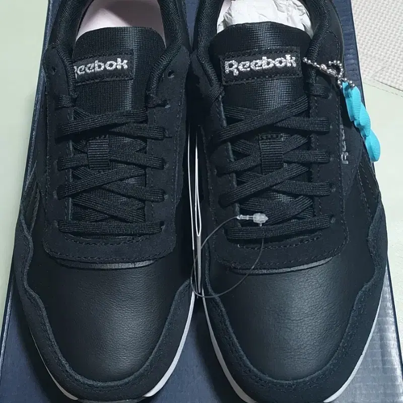 REEBOK 리복 워킹화 런닝화 캐주얼 구두 235mm