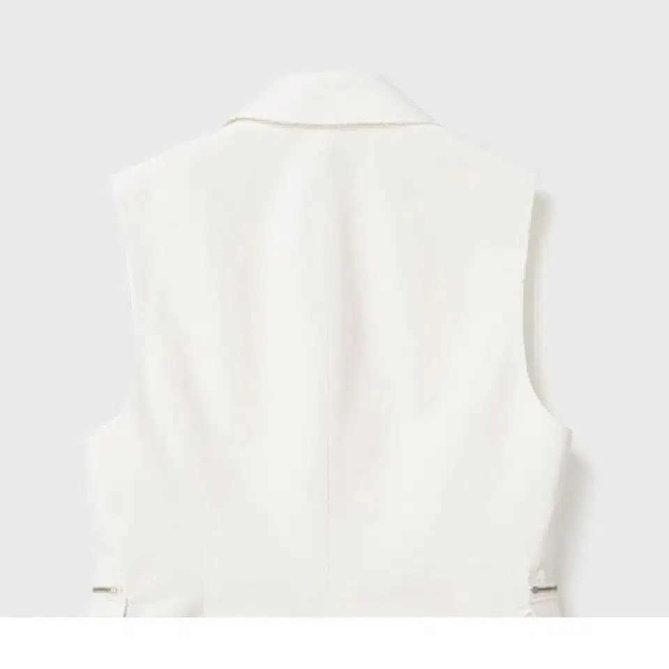 버뮬라 HOURGLASS POCKET VEST (WHITE)