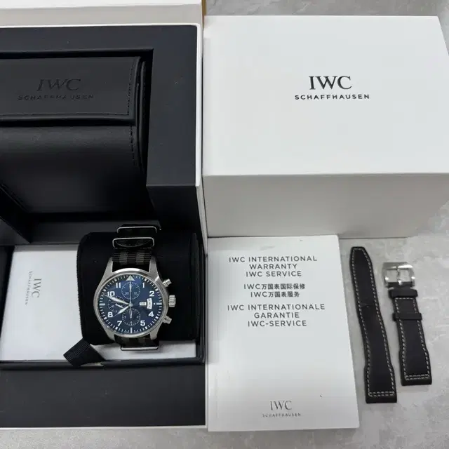 IWC 파일럿워치 크로노그래프 어린왕자 에디션 판매 (377706)