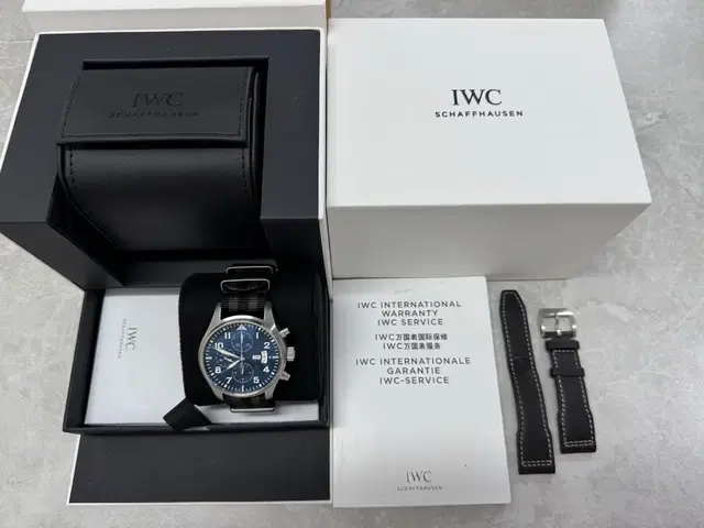 IWC 파일럿워치 크로노그래프 어린왕자 에디션 판매 (377706)