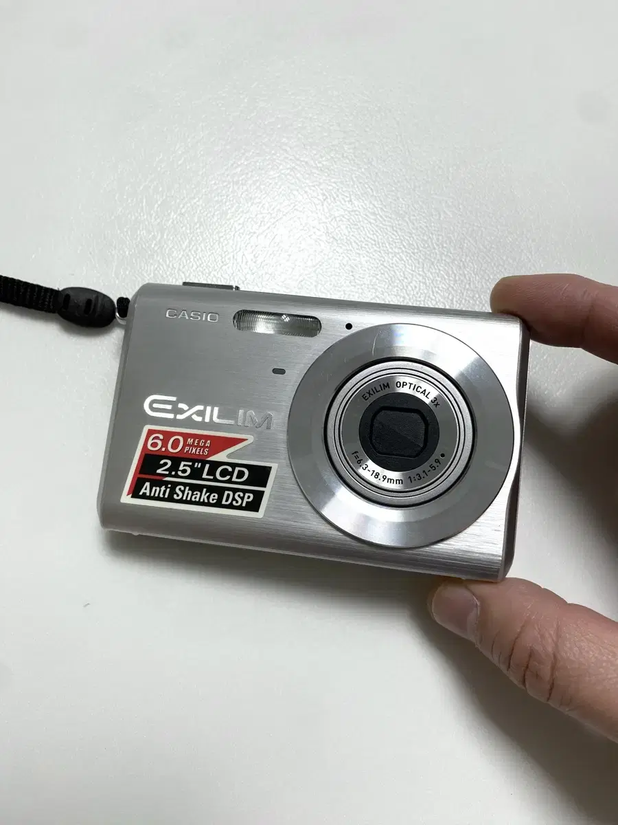 카시오 엑슬림 EX-Z60 디지털 카메라