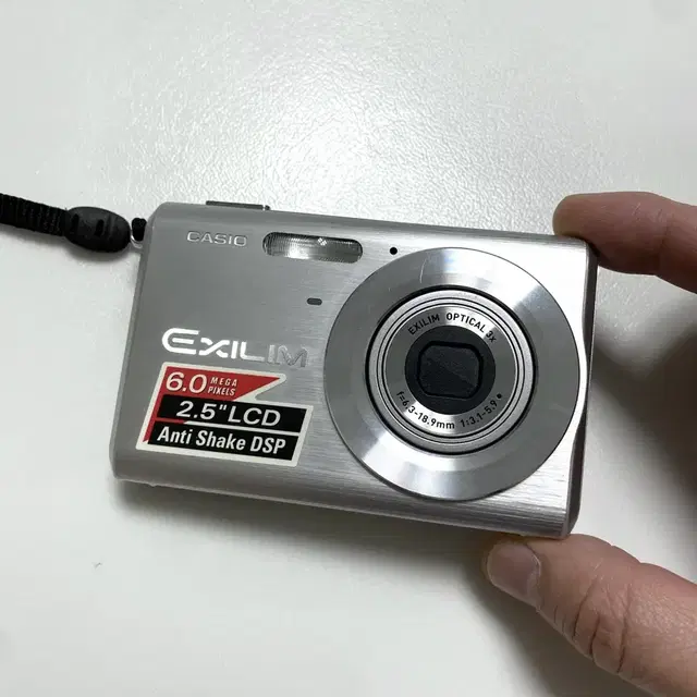 카시오 엑슬림 EX-Z60 디지털 카메라