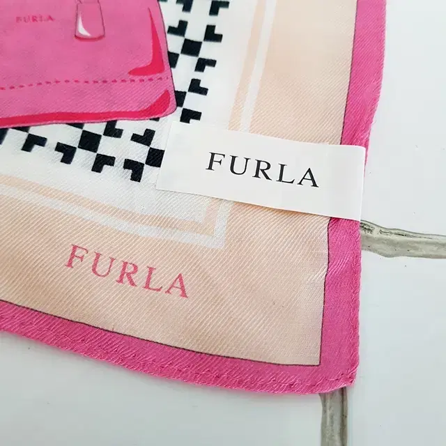 [새상품] FURLA 훌라 실크 스카프