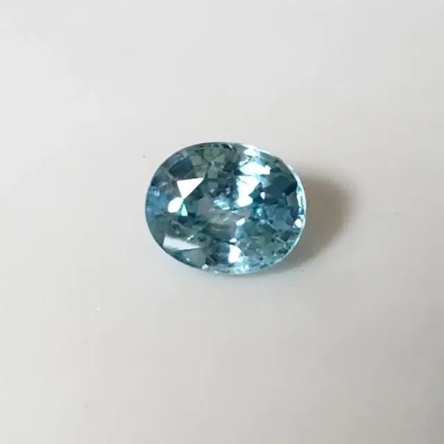 천연 지르콘 나석 /원석 1.68ct