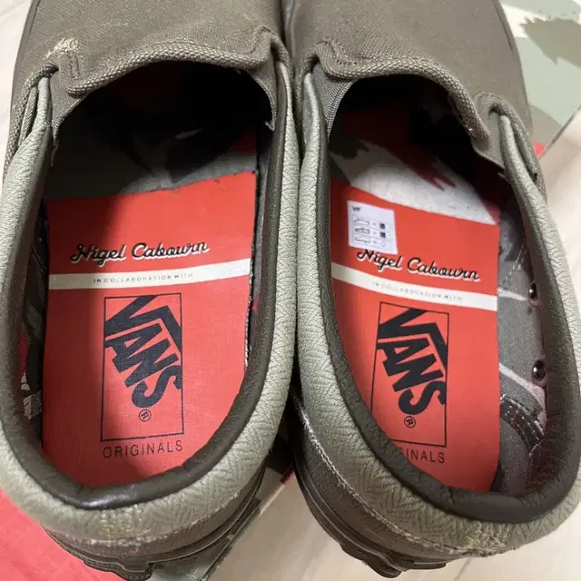 반스볼트 X 나이젤카본 Slip-On LX Army US8.5 265