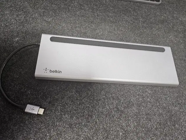 벨킨 11in1 USB C 타입 멀티 허브 독 도킹 스테이션 팝니다