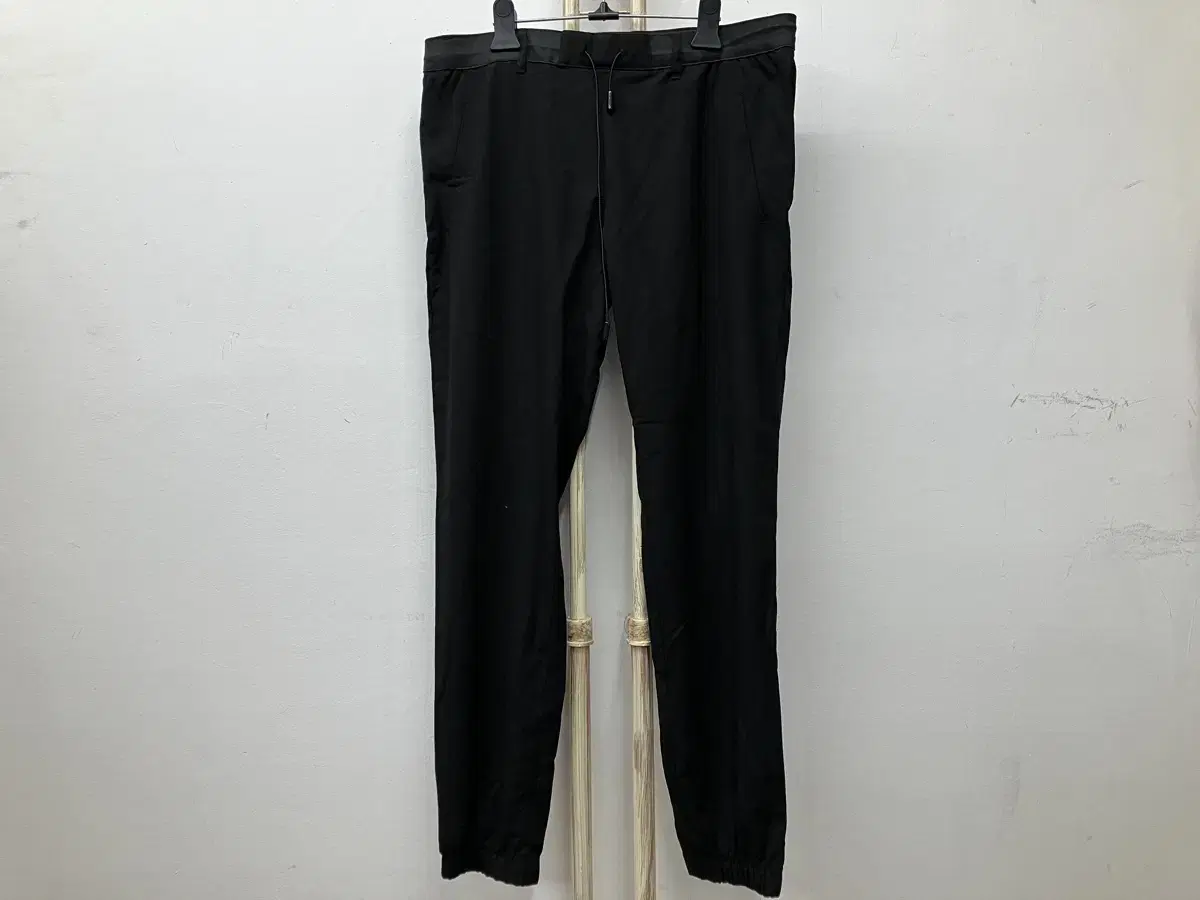 2 자라(ZARA) 바지 EUR-L