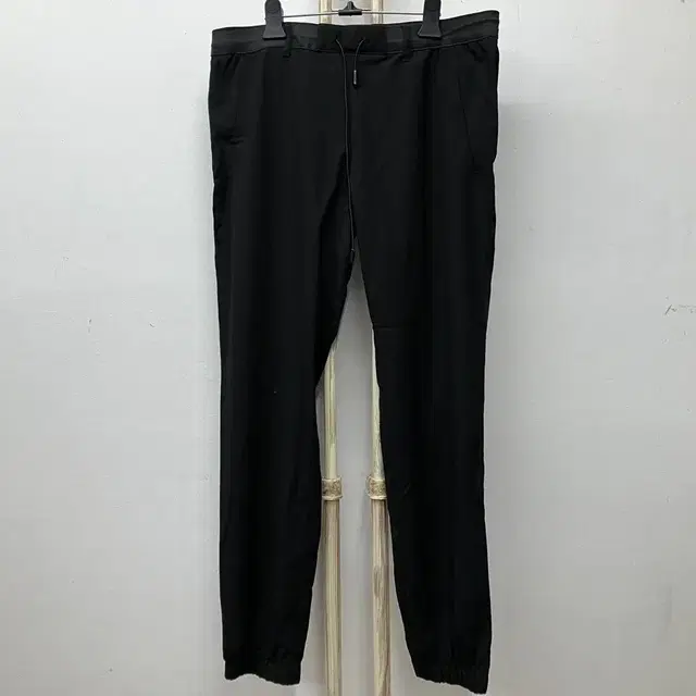 2 자라(ZARA) 바지 EUR-L