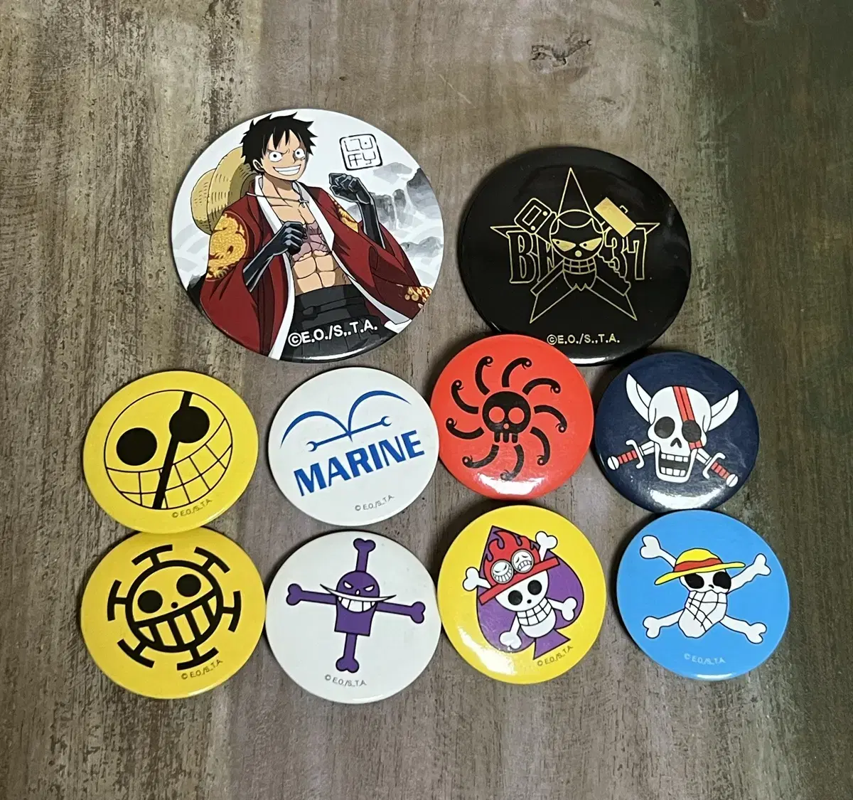 [Bulk]ONEPIECE Rupee Hanbok Canbadge Pirate mark AceWhitebeardLewShanksBoaHancock