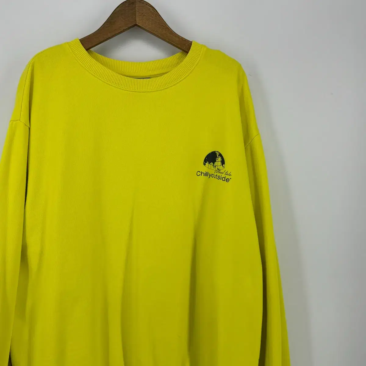 스파오 프린팅 맨투맨 티셔츠 (XL size / YELLOW)