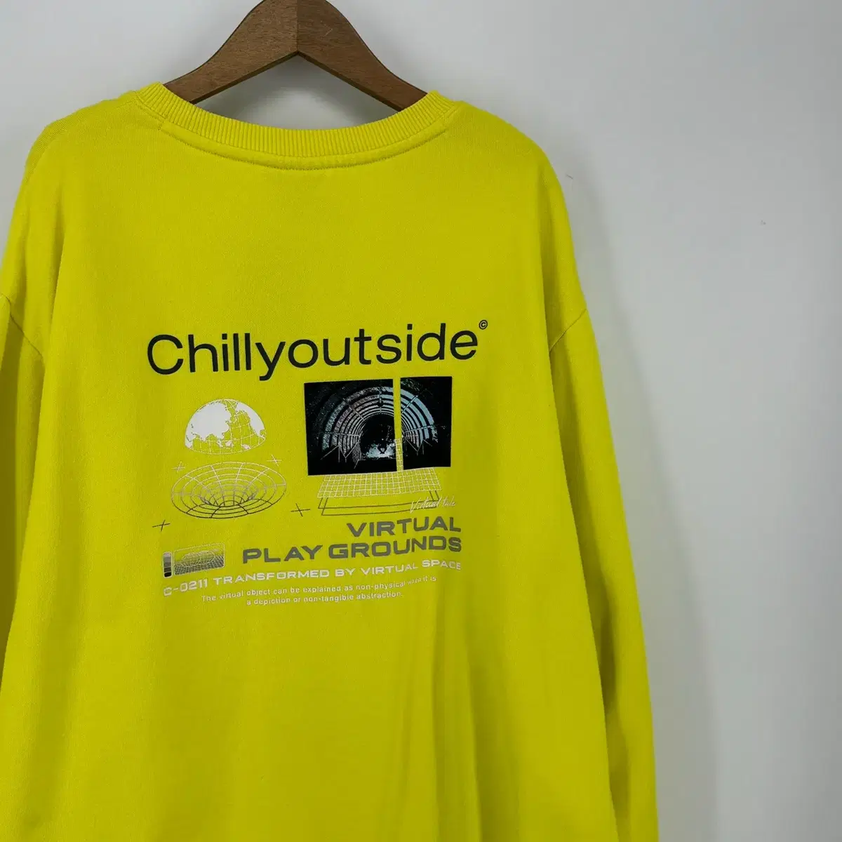 스파오 프린팅 맨투맨 티셔츠 (XL size / YELLOW)