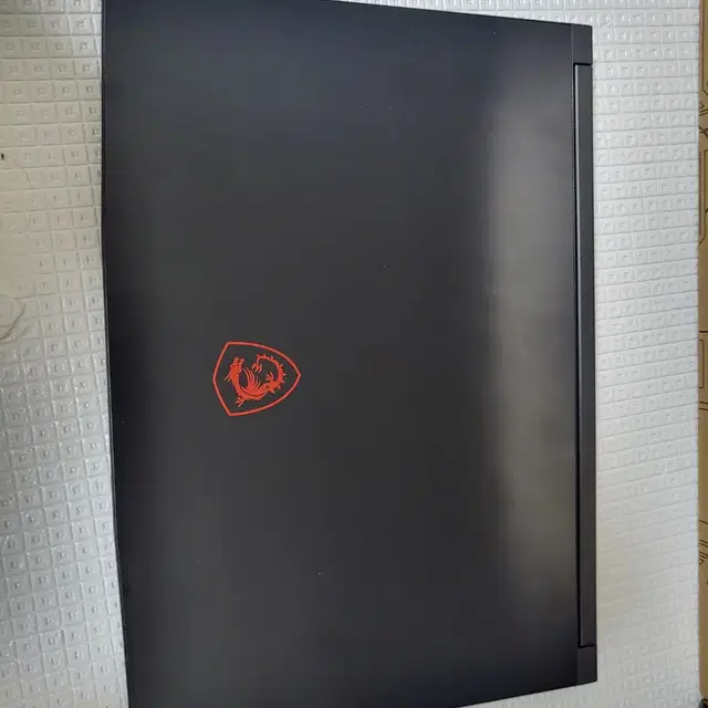 MSI THIN GF63 12VE 게이밍 노트북 팝니다.