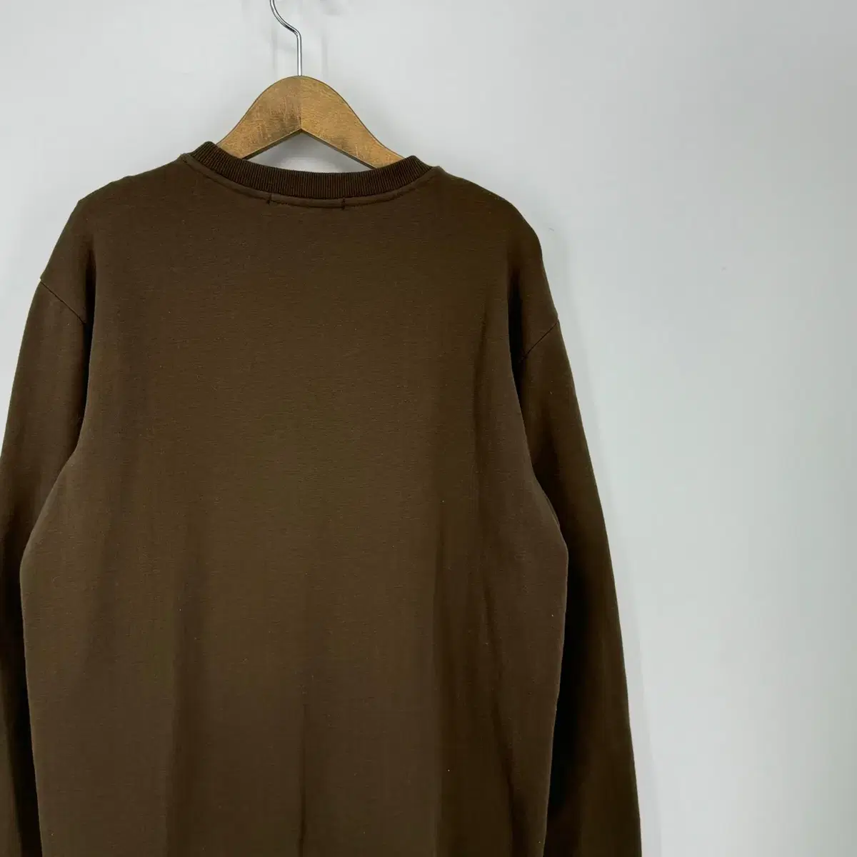 ANDEW 맨투맨 티셔츠 (95 size / BROWN)