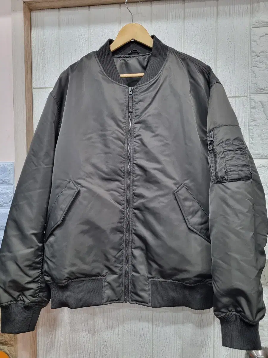 Top ten airline jacket size115