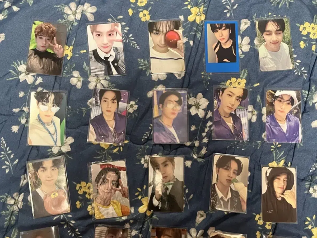 The Boyz hyunjae photocard slogan bulk WTS