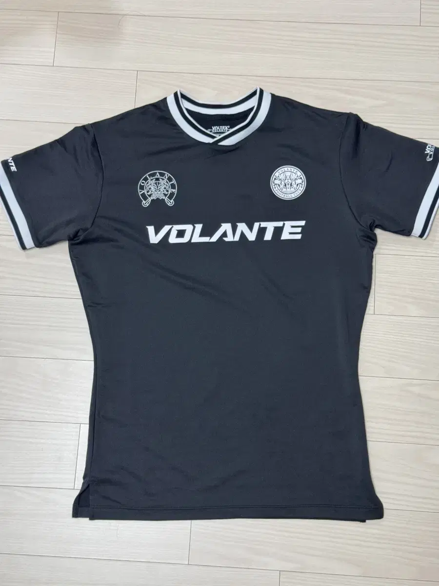 Volante Field Jersey (List Price 89,000)