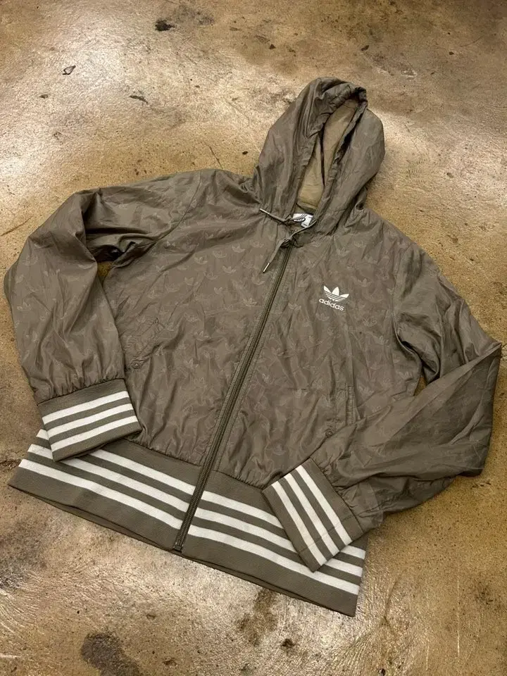 (정품/95) Adidas Firebird Multi Logo Windbreaker Hoodie Olive Khaki