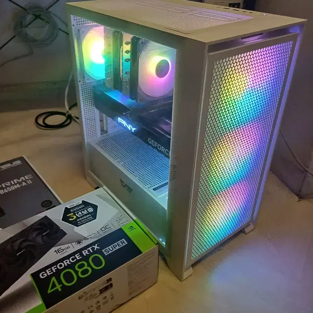 (신품)RTX4080SUPER 라이젠 7800X3D  화이트 본체 컴퓨터