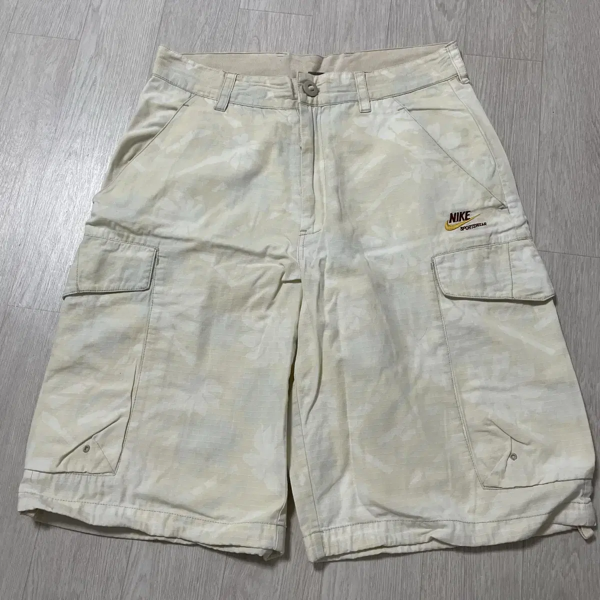 Nike Cargo Bermuda Pants Shorts Vintage