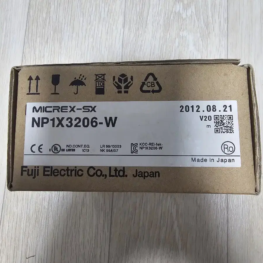 후지 NP1X3206-W PLC