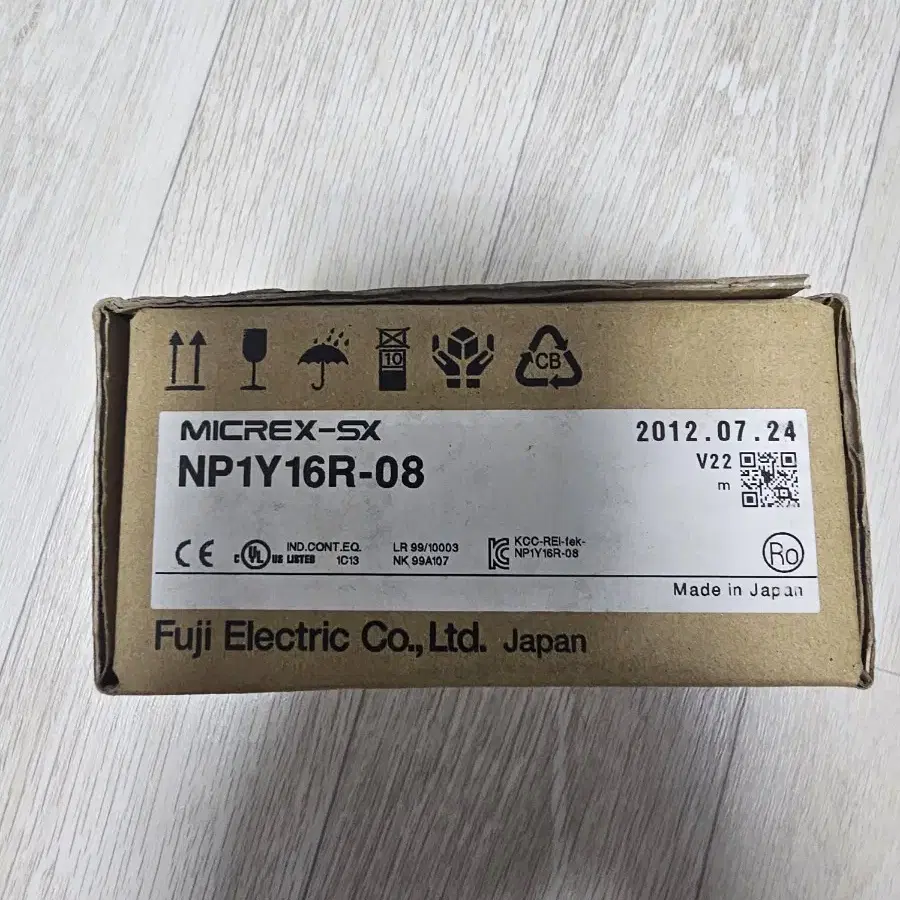 후지 NP1Y16R-08 PLC