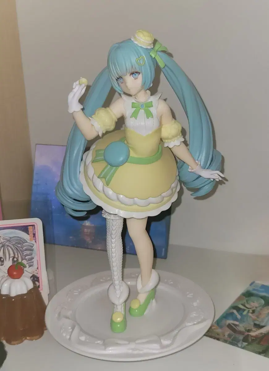 Sell Hatsune Miku Macaron Miku