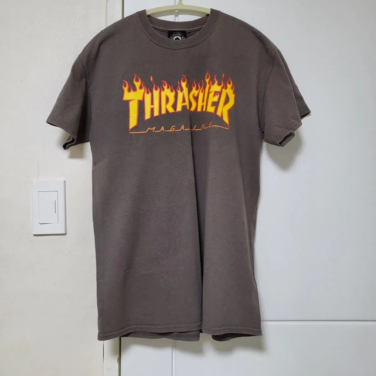 THRASHER 트레셔 반팔