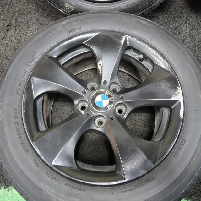 BMW F30 320D 16인치휠타이어투란자 T005A 205 60 1