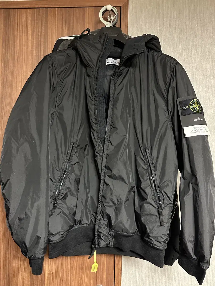 Stone Island 24FW Crinkleclap Windbreaker Primarotope