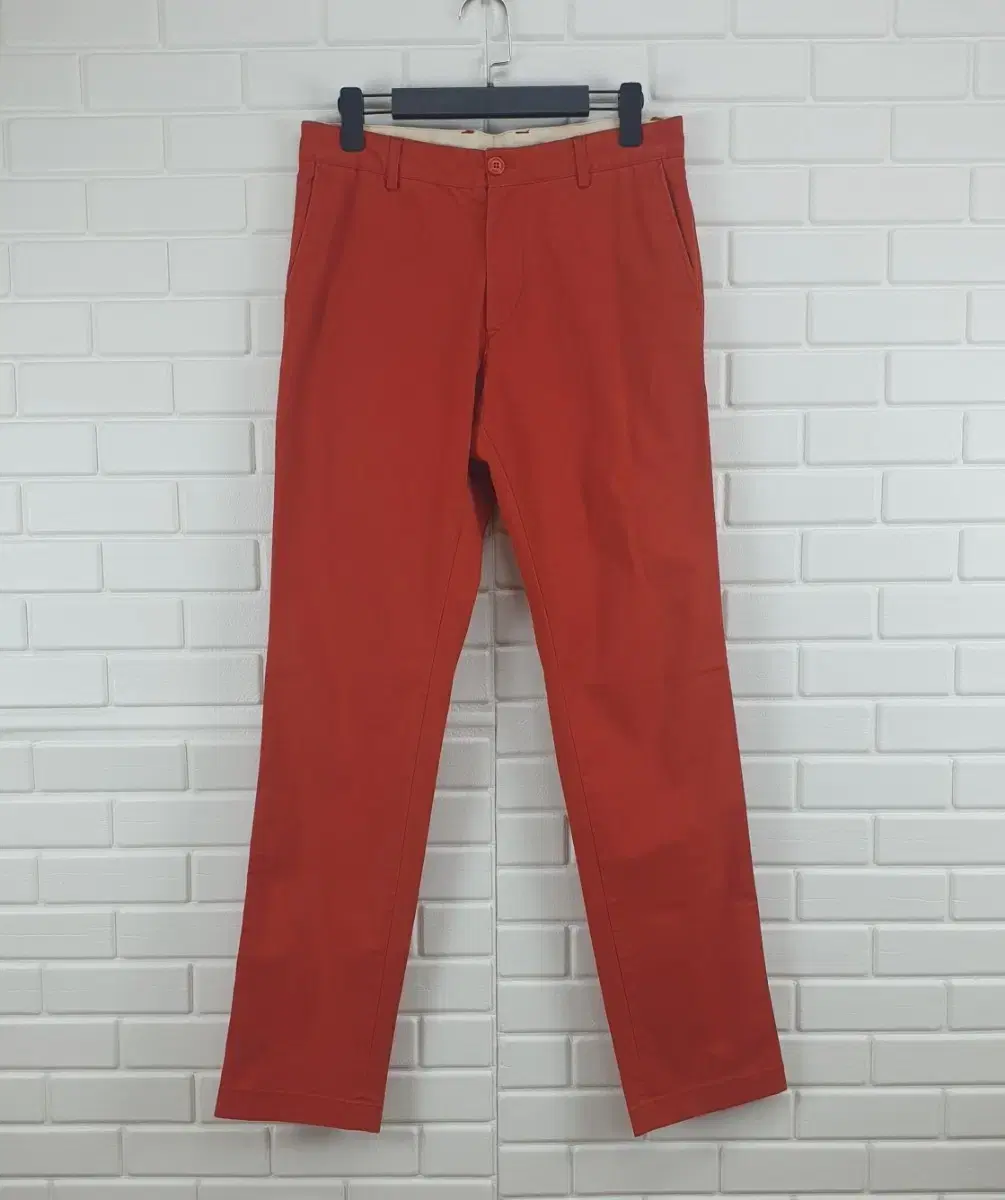 [30] Lacoste cotton pants