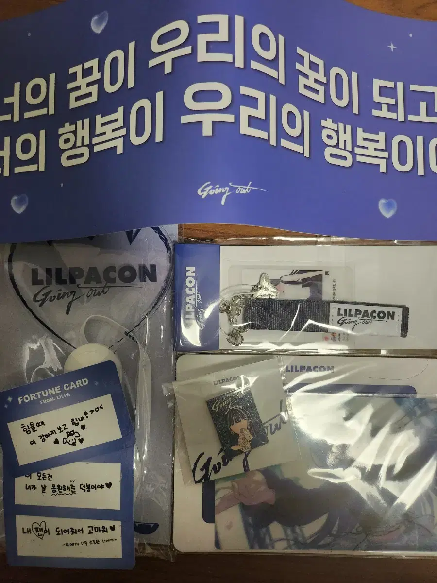 Lilpacon Saturday slogan and sell merchandise.