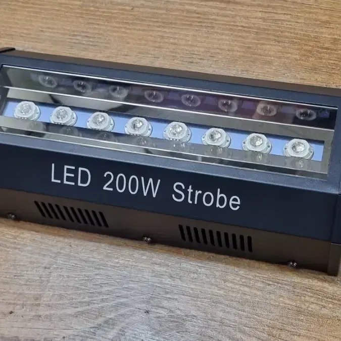 무대조명 LED 200W Strobe 사이키조명 신품