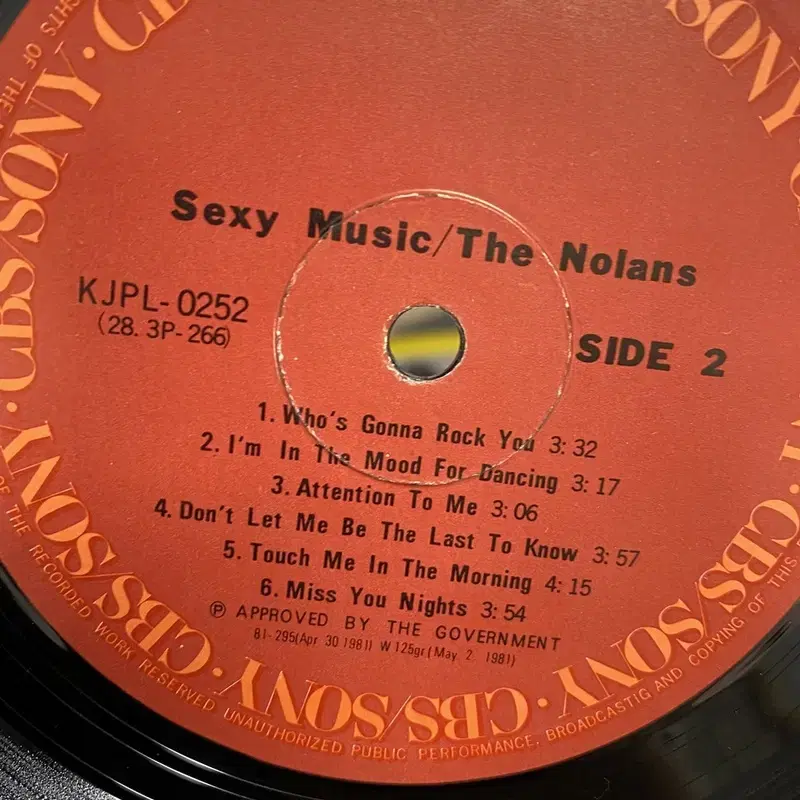 NOLANS LP / AA5925