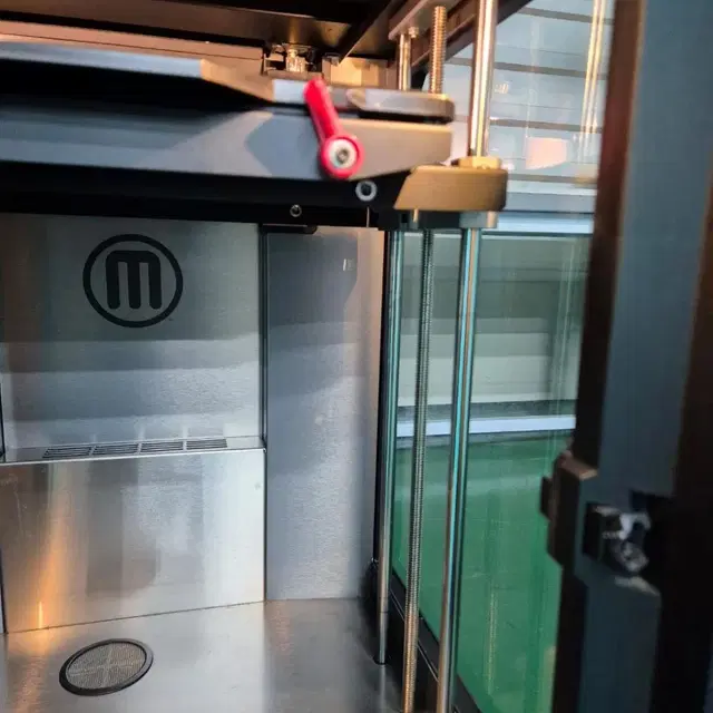 : MakerBot Replicator Z18 3D Printer