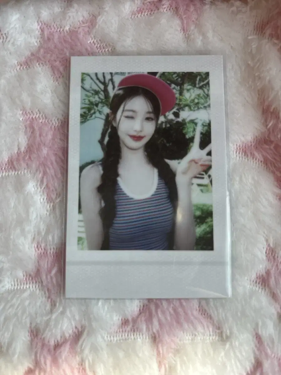 A DREAMY DAY jang wonyoung polaroid